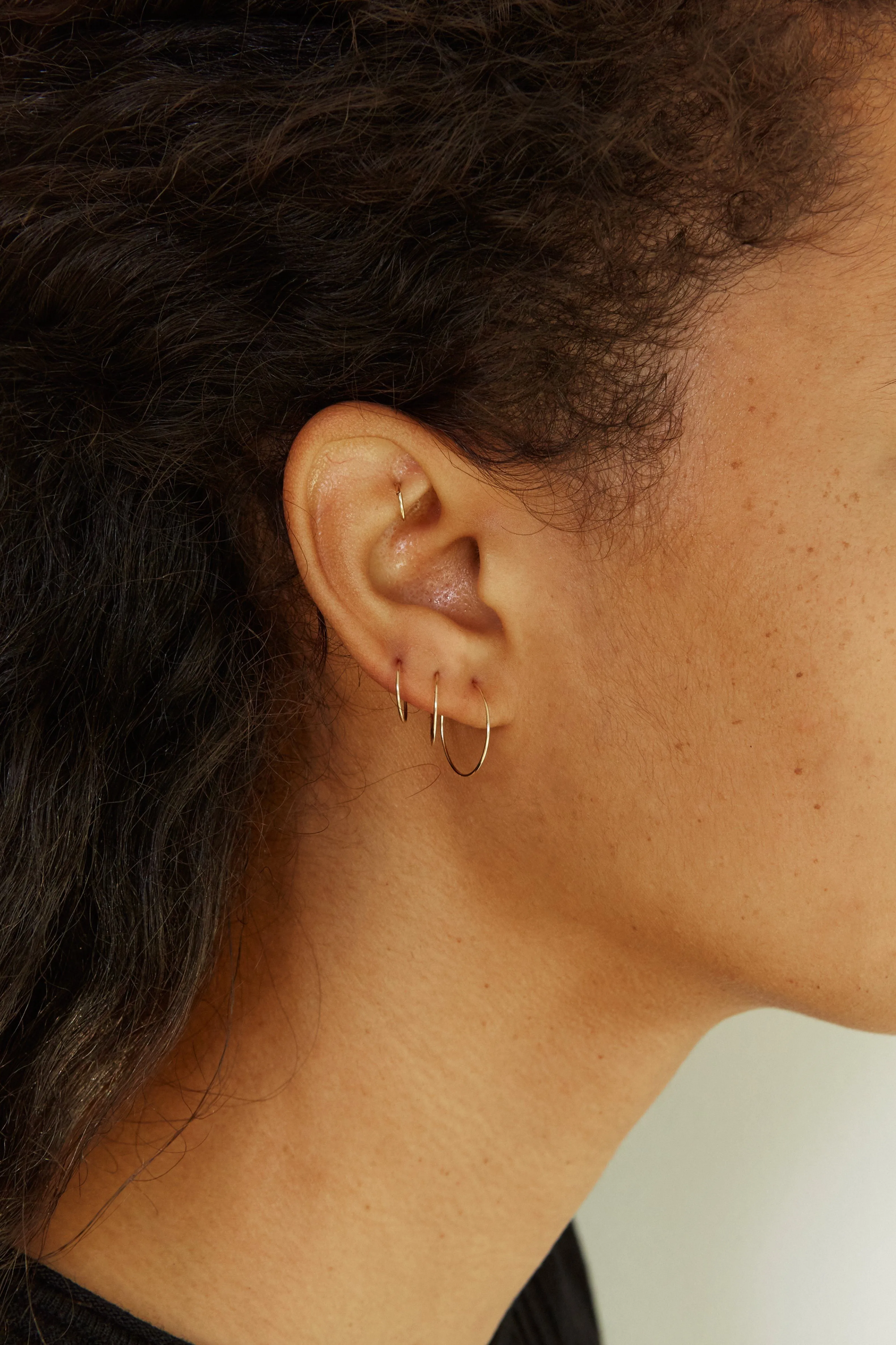 14K 302 Mini Hoops