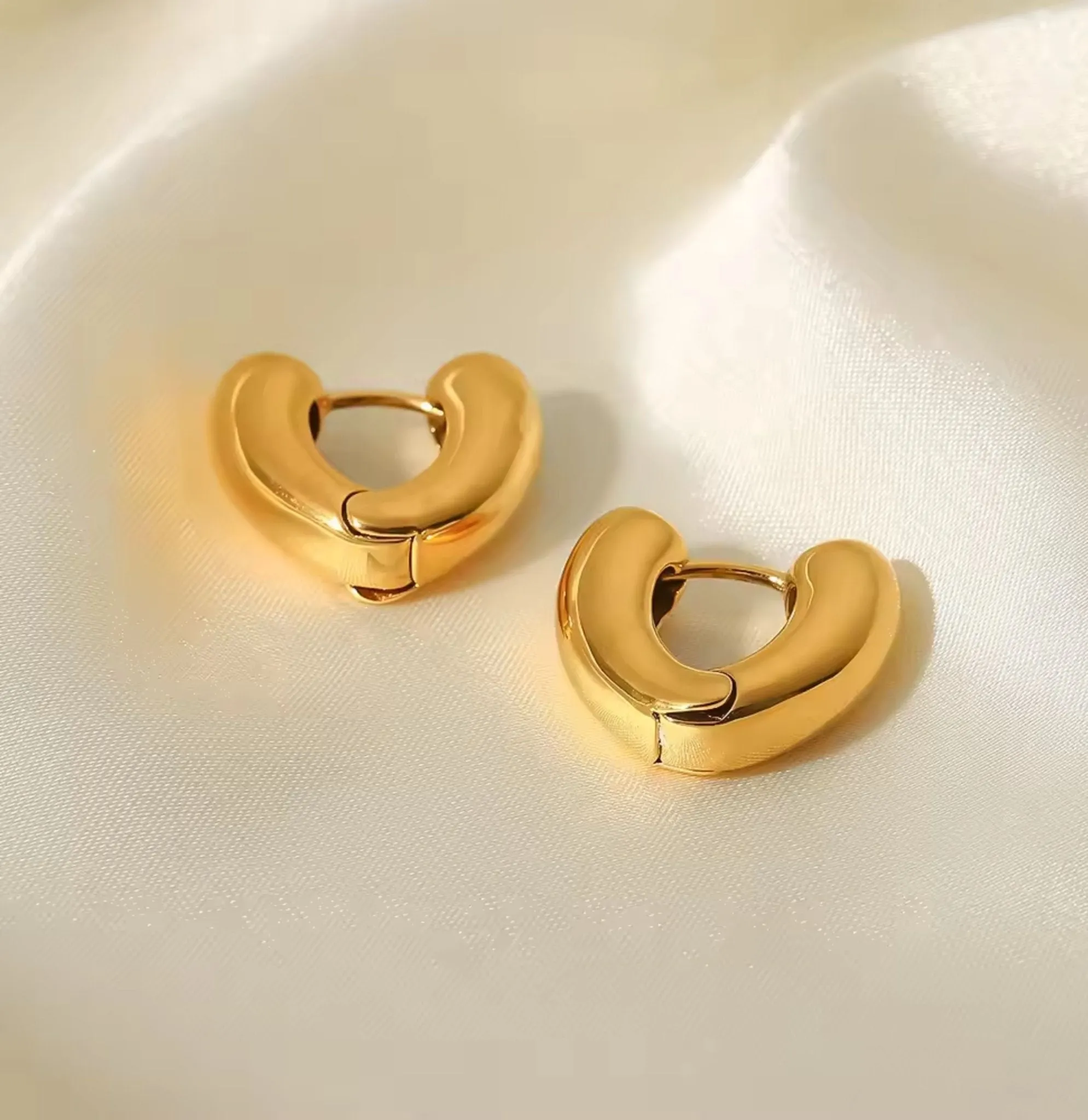 Chunky heart hoop earrings