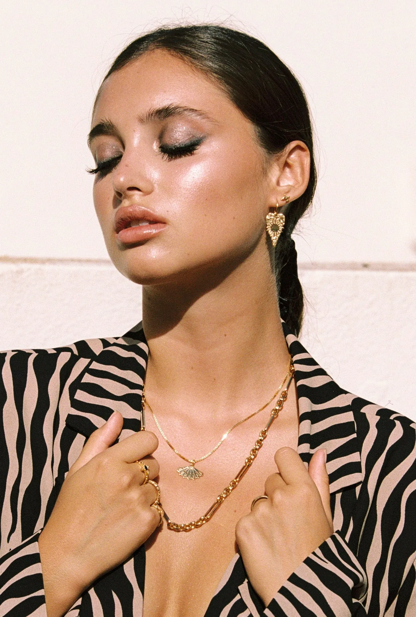 Serenity hoop earring gold plated