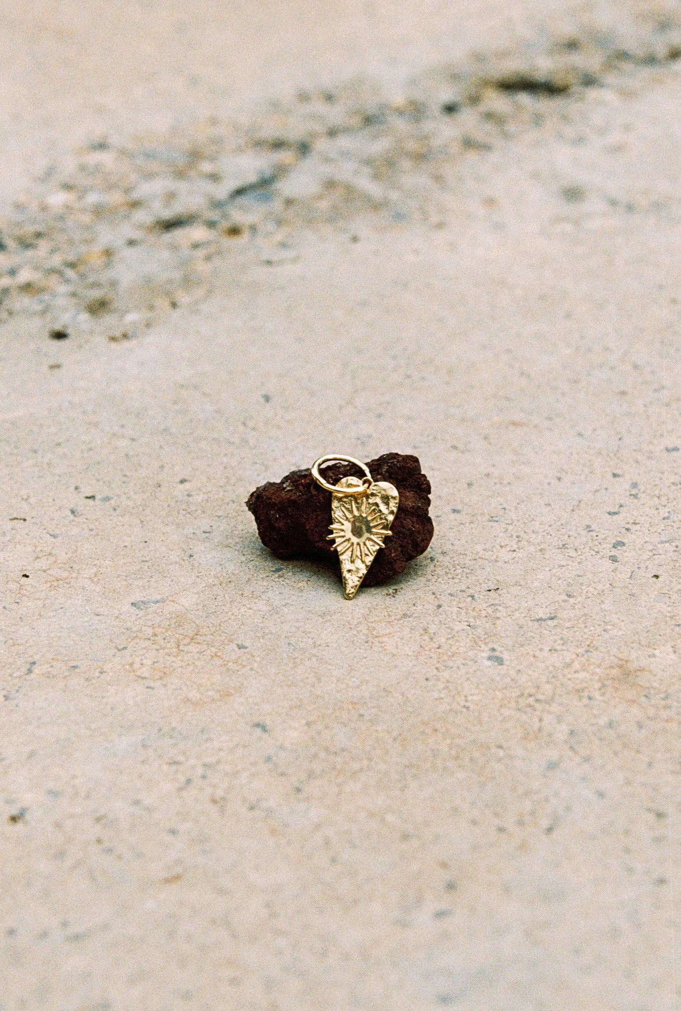 Serenity hoop earring gold plated
